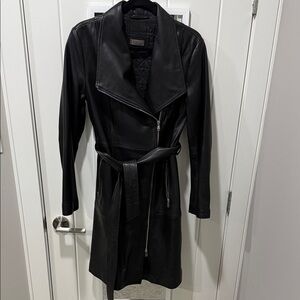 Danier Black Leather Women's Jacket PTP 19”